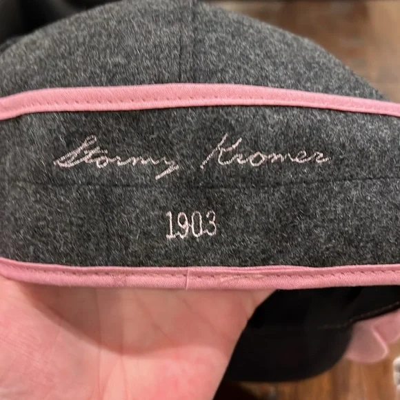 EUC! Stormy Kromer Hat. Gray and Pink. SZ 6 7/8 - Picture 4 of 6